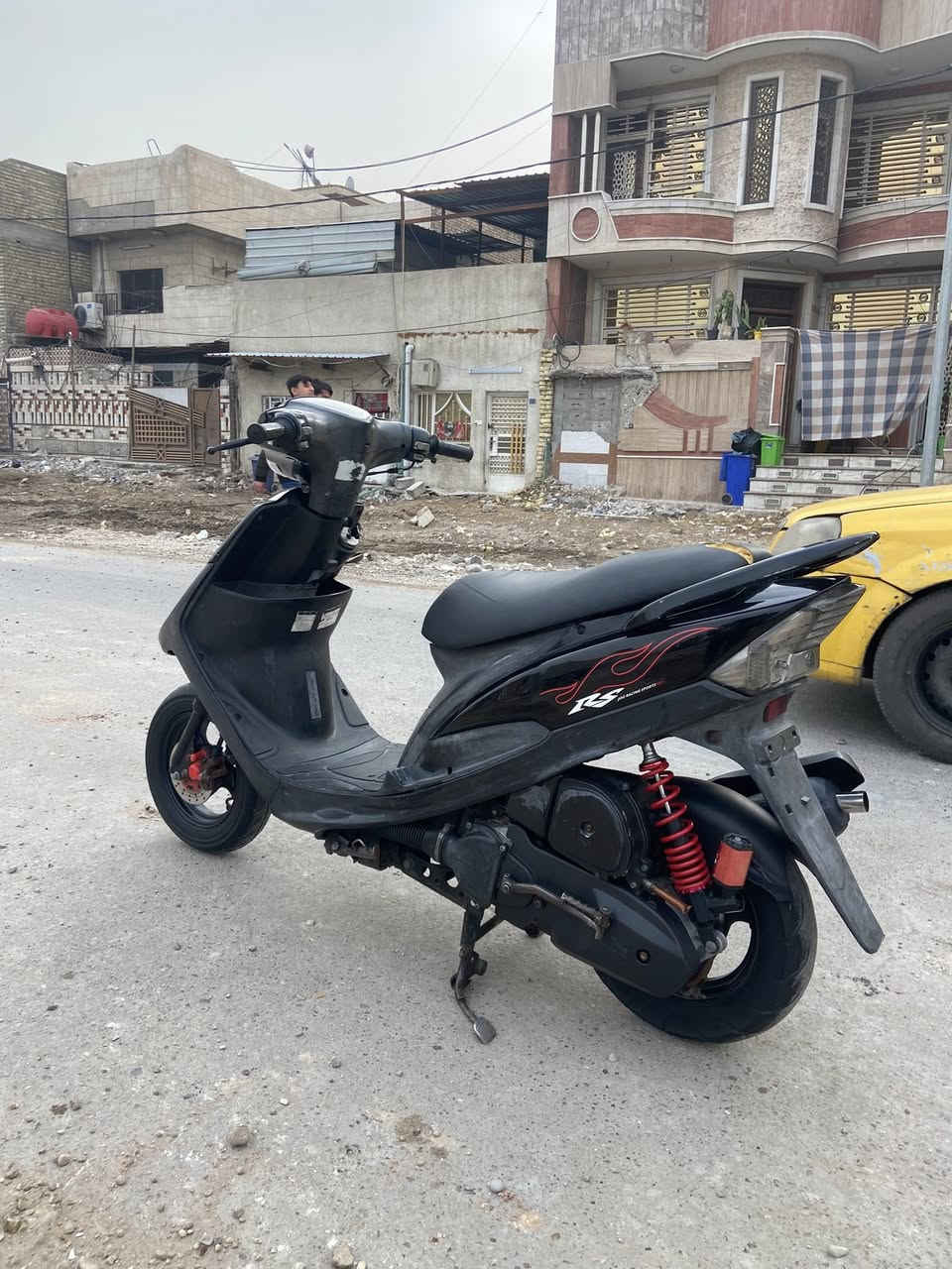 لام عليكم ماكس عدله للبيع 

دراجه سلف وكابريتر بلادي دراجه مامفتوحه. 

مبدل بس كفر. جاهزه  من كلشي 

لسعر ((650)) وبيها مجال ***********

لعنوان بغداد حي لبتول
