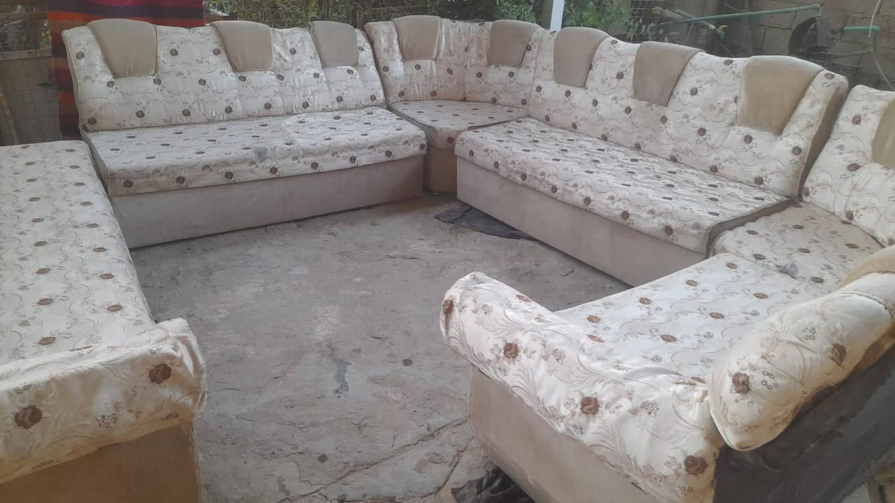 للبيع لمكان قلعة السكر        تخم  كامل
***********
