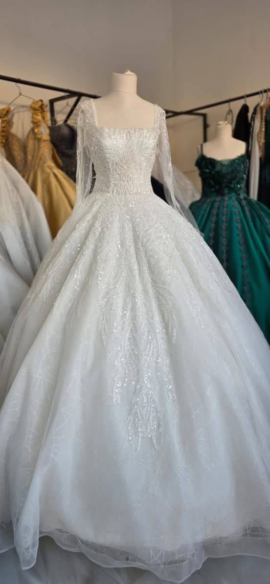 يوجد لدينا احدث الموديلات من بدلات الاعراس وفساتين المدعوات بيع وايجار وبأنسب الاسعار العنوان تكريت القادسيه خلف قاعة لافيوره اسم المحل حكاية فستان
للطلب والاستفسار مراسله الواتس اب ***********
