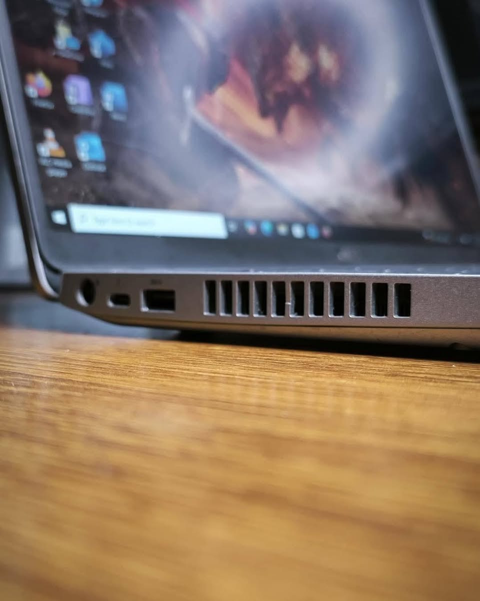 💻 Dell Precision 3551
🔹 المعالج: Intel Core i7 الجيل العاشر H
🔹 الرام: 16GB DDR4
🔹 التخزين: 512GB SSD
🔹 كارت الشاشة: NVIDIA Quadro P620 4GB خارجي
🔹 الكارت المدمج: Intel Graphics 8GB
🔹 الشاشة: 15.6 إنش FHD
🔹 السعر: 650 د.ع

✅ مناسب للتصميم الهندسي، المونتاج، برامج الـ 3D، والأعمال الثقيلة مع أداء قوي واستقرار ممتاز.


**إذا كنت صاحب هذا الإعلان وتريد حذفه لأي سبب، رجاءا أرسل رسالة إلى الدعم الفني**