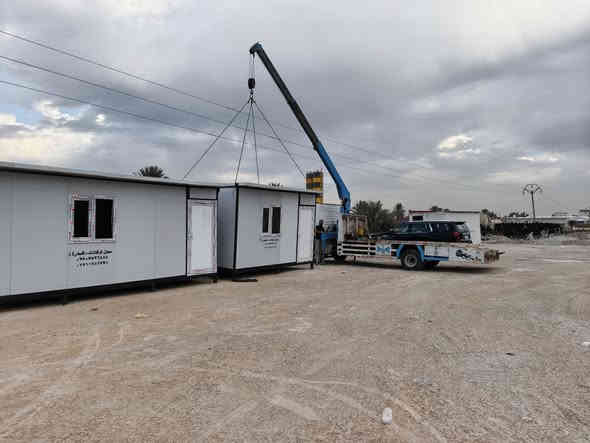 معمل كرفانات السدرة لتجهيز كافه أنواع الكرفانات والدور الجاهزه شغل ممتاز العنوان طريق حله بغداد قرب سيطره الآثار ويوجد توصيل لكافة المحافظات للاتصال ***********//***********
