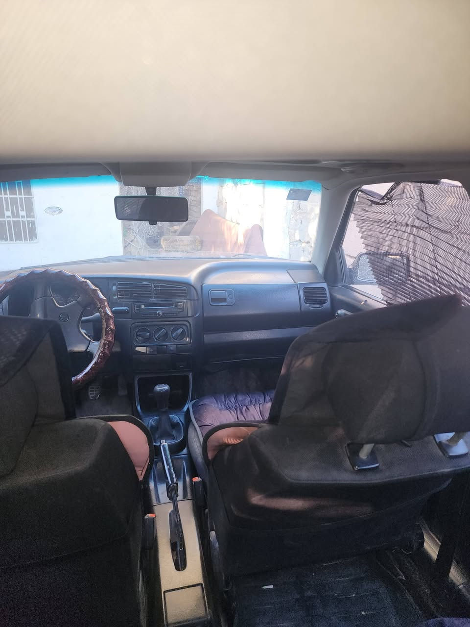 كولف 1993 محرك 1800 كابريته دوش كير عادي 
 جاهزه صبغ عام اثر جراد بدون حادث 
حدادي امامي او خلفي جدد تتدفه  تبريد  شغالات 
هزه جديده  السعر 38   *********** \***********
