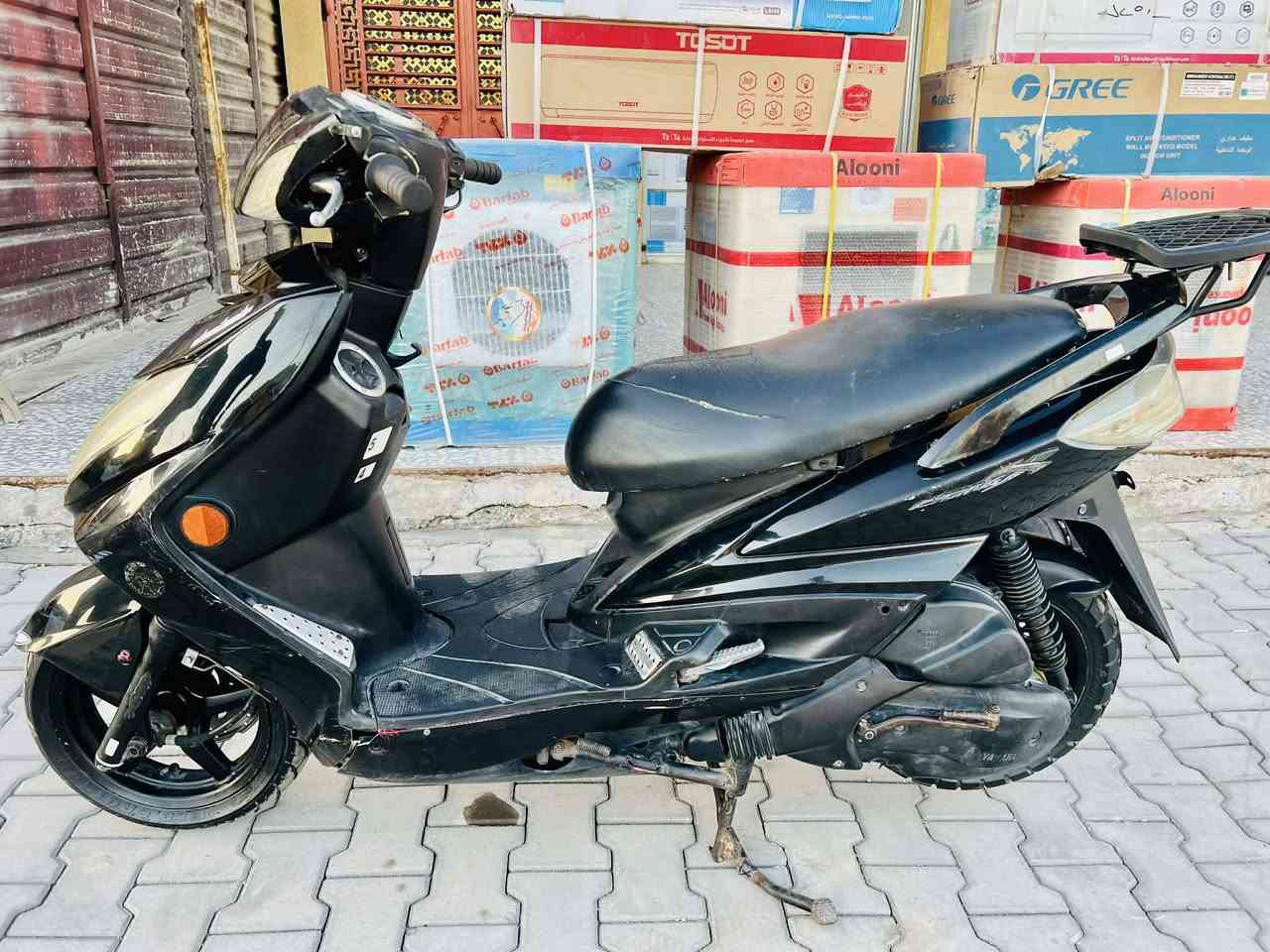 السلام عليكم سكنس فحل نوزل للببيع دراجه كامله كلشي شغال بيهه اوراق كامله السعر ٦٥٠ الف بيهه مجال حگ الجيه العنون بغداد الحسينيه الراشديه
***********
