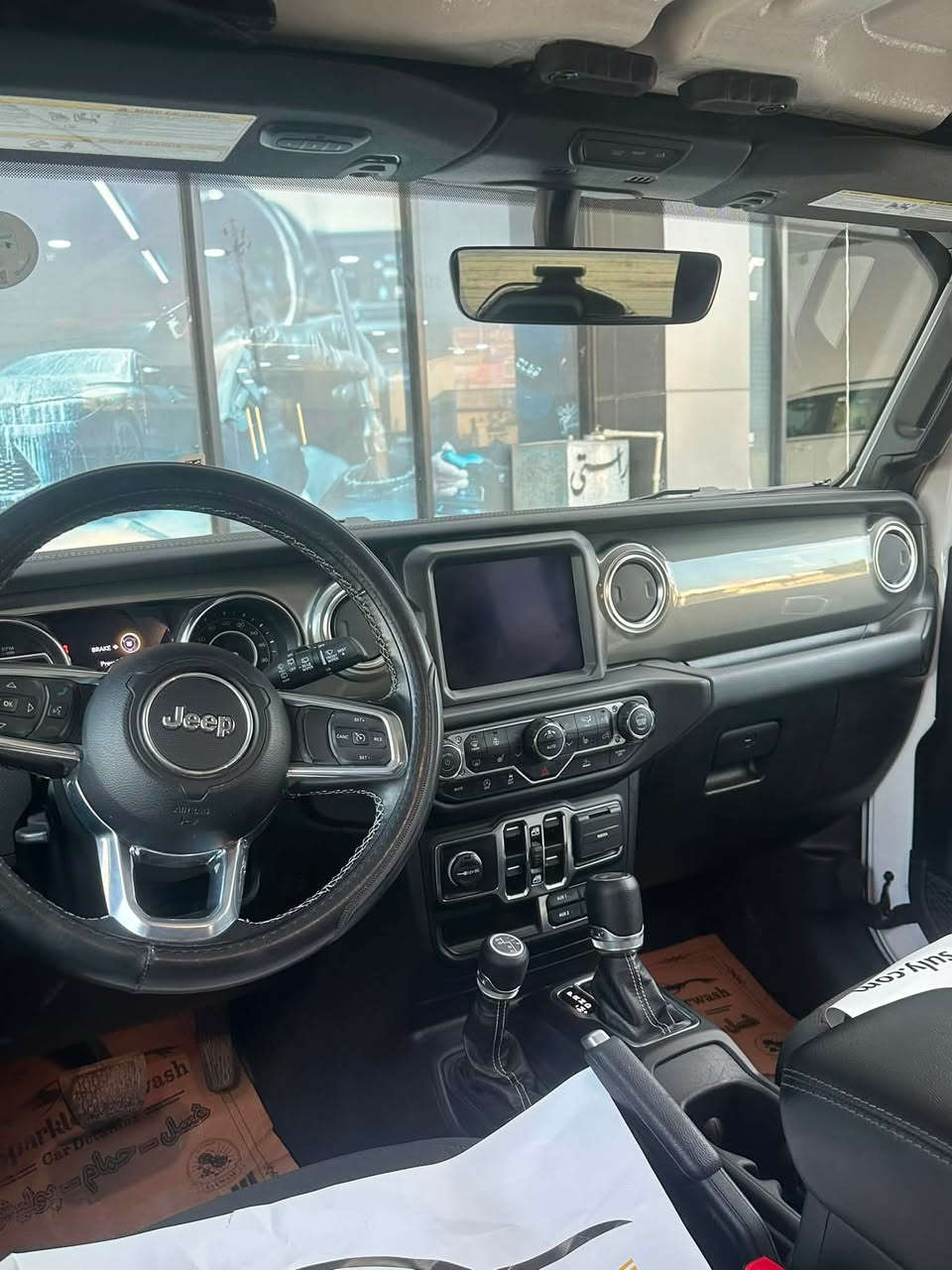 Jeep Wrangler 2022 بۆ فرۆشتن
مۆدێل: 2022
▪️ تایتڵ: کلین تایتڵ (بێ لێدران و بێ چاککردنەوە) 💯
▪️ بۆیاخ: بێ بۆیاخ، 🛠️
▪️ نرخ: زۆر گونجاوە و کەمێک مەعامەلەی تێدایە 💵
سەیارەیەکی زۆر خاوێن و بێ مەسروفە، بەشەرتی هەموو جۆرە پشکنینێک.
📍 بۆ زانیاری زیاتر و نرخ، تکایە نامە بنێرن یان پەیوەندی بکەن:
📞 ژمارەی تەلەفۆن: ***********
