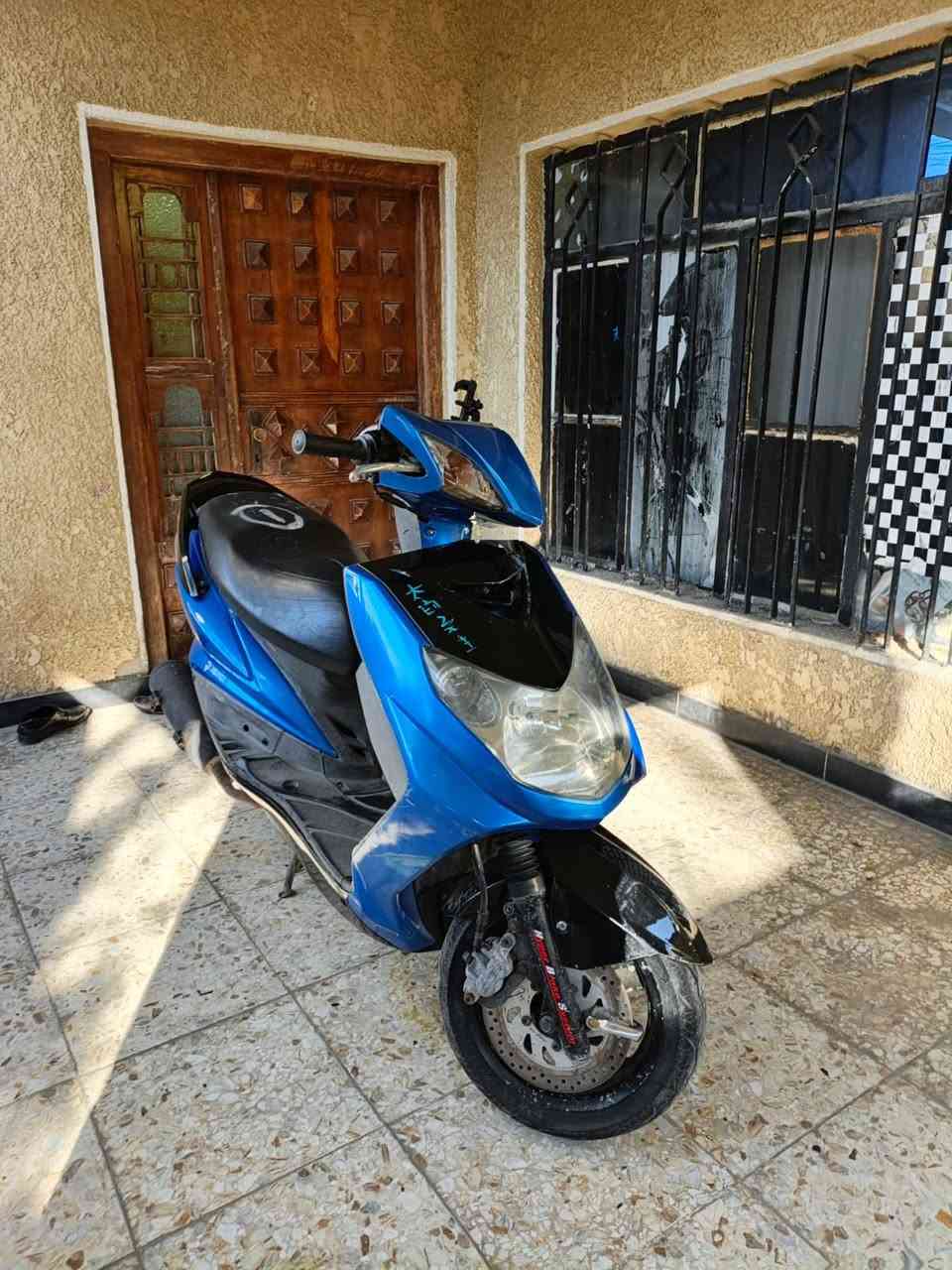 السلام عليكم سكنس فحل كوري الدراجة صار شهر نازلة من الرمبة كفالة عامة رمبة رمبة  جيب وياك 10 فيترية 
*********** بكان العبيدي  الرقم بي واتساب ✅
ملاحظة :كفر مصبوغ لجمالية🩷
