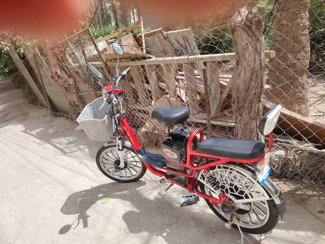 السلام عليكم دراجه حجم 20 شحن بطاريات قبل اسبوع بدلتهن جدد الدراجه سرعه 50 مناقصه اي شي لايت اشاير بريك امامي خلفي كله شغال السعر 200 بي مجال مكان بغداد الشعب موجود خاص 
*********** بي واتساب .......