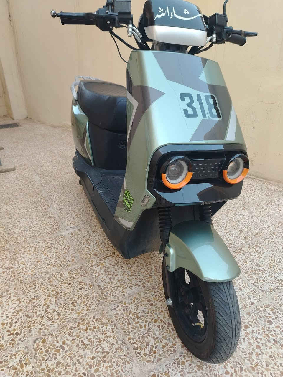 السلام عليكم
لبيع 318  
سعر 475
بطاريات 6 شرط الفحص
لون أخضر 
4 نمر 
ملف 2000
المسافه الي يقطعها من 35 الئ 40 كيلو 
سعر 475 الف   بي مجال قليل 
*********** 

رجاءاََ الي مو شراي لا يراسلني والرزق عله الله
