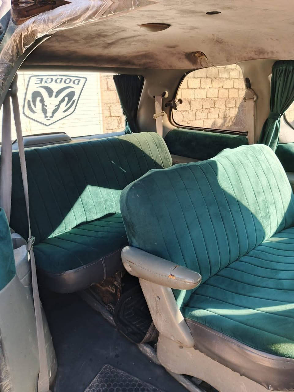 سلام عليكم 
دوج كرافان 7راكب للبيع او المراوس حسب الرغبة. 
السعر 50وبها مجال 
محرك 4مال كامري 
رقم صلاح الدين الماني مشروع وطني صفر غرامه
عنوان السياره الشرقاط صلاح الدين 
للاتصال ***********
