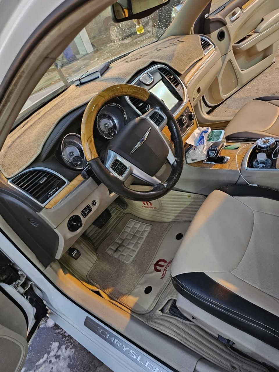 يا الله
سعر 180$
‏‭***********
 
نوع السيارة 🚗 : اوباما فور ويل  فووول الفوا 
سنة الصنع 2014
موقع السيارة 📍: بصرة 
اللون : ابيض 
المسافة المقطوعة : 149 الف 
حجم المحرك ⚙️ :3600
ناقل الحركة ⚙️ :اوتو
رقم بصرة 
المواصفات  👇:
- شاشة كبيرة 
دواخل بيجي 
بانوراما 
استخدام خاص باسمي منذ 2018
- بصمة
- كامرة
- تشغيل عن بعد
- كشنات جلد وكهرباء
- كشنات تدفئه تبريد 
- خزن ميموري 
ثلاجة تدفئة تبريد  
- مرايات قلاب 
كير اوتماتيك +سبورت 
- ويل 18 اصلي 
رقم السيارة : بصرة  
حالة السيارة : وارد كندي تقرير ثلوج  
الضرر : بارد قطعتين على كد الشبر
شرط الفحص
