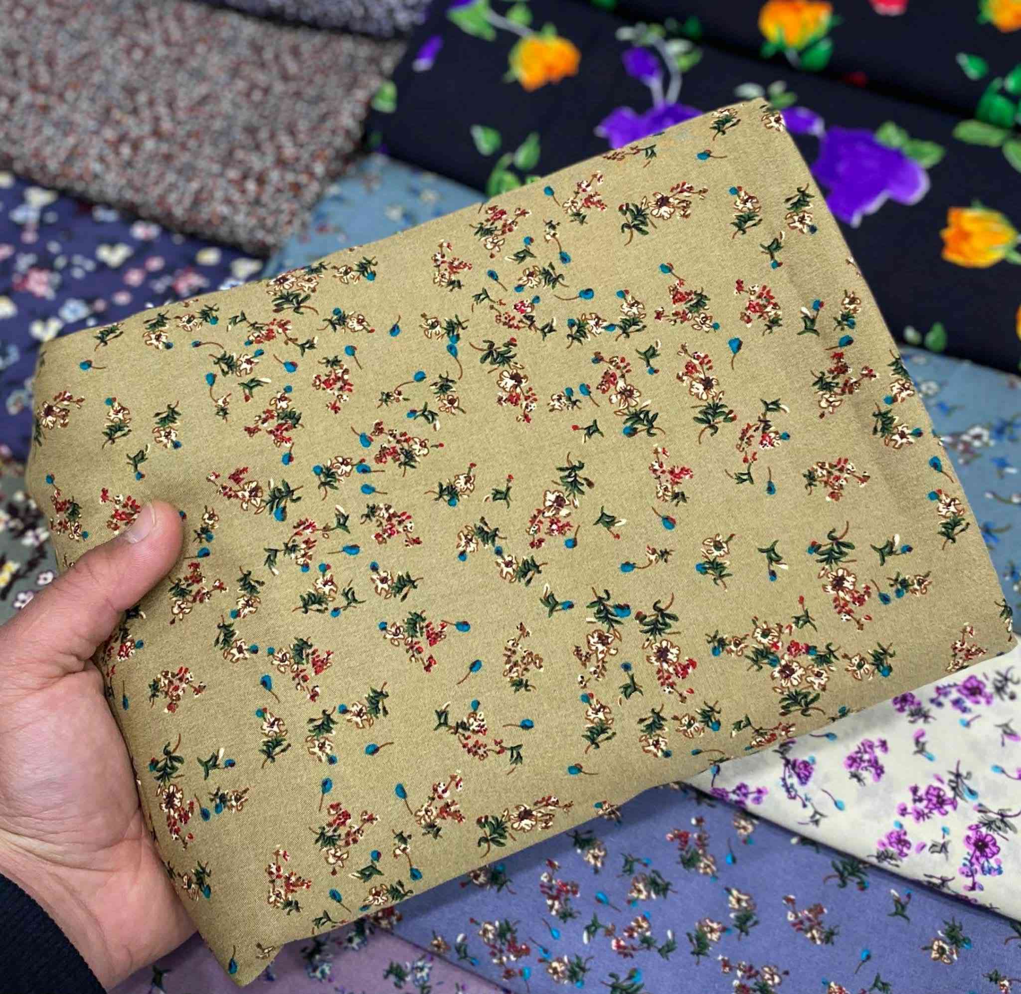 بيع الاقمشه بأنسب الاسعار
وتوجد خياطه الملابس والتقريم
في بسمايه مجمع A312
الاستفسار خاص 💖


**إذا كنت صاحب هذا الإعلان وتريد حذفه لأي سبب، رجاءا أرسل رسالة إلى الدعم الفني**