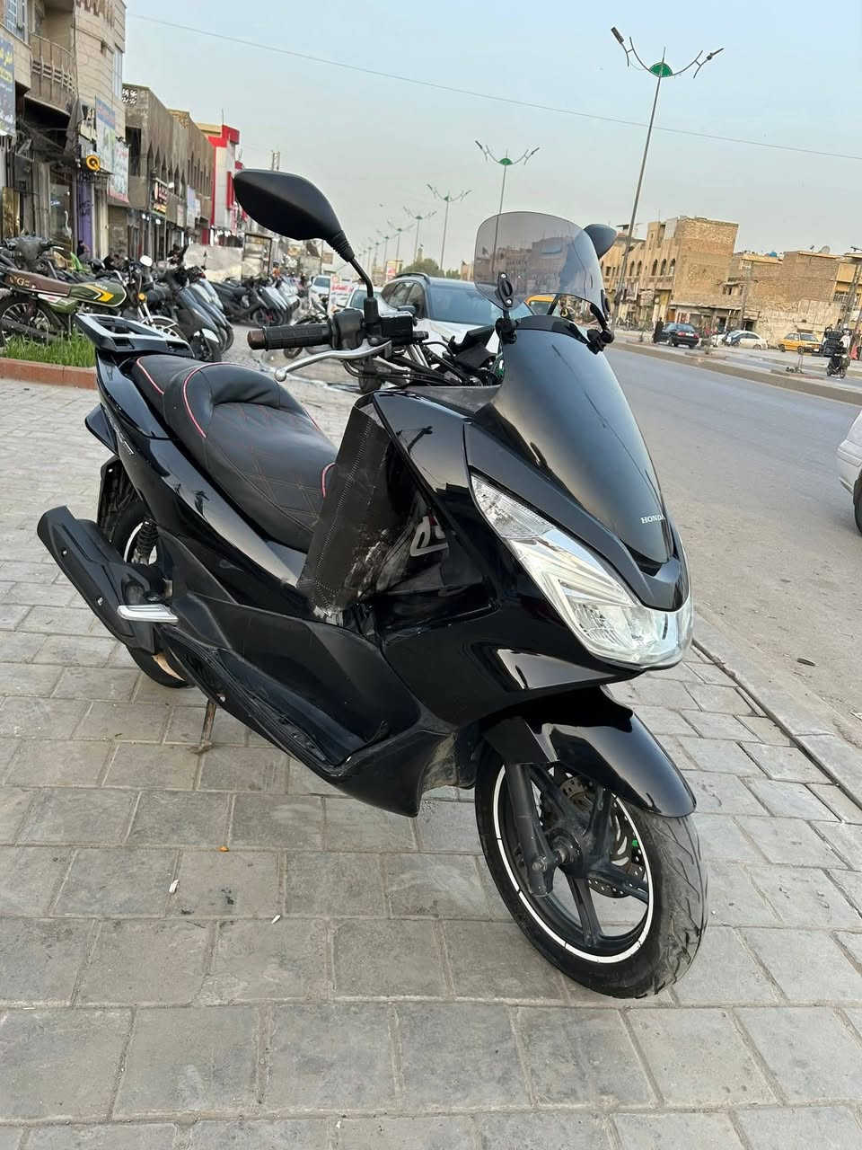 سـلاـم ؏ـلـــيكم للبيع
pcx جيل الثاني 2018
استفسار ***********
مكان بغداد الكرادة
