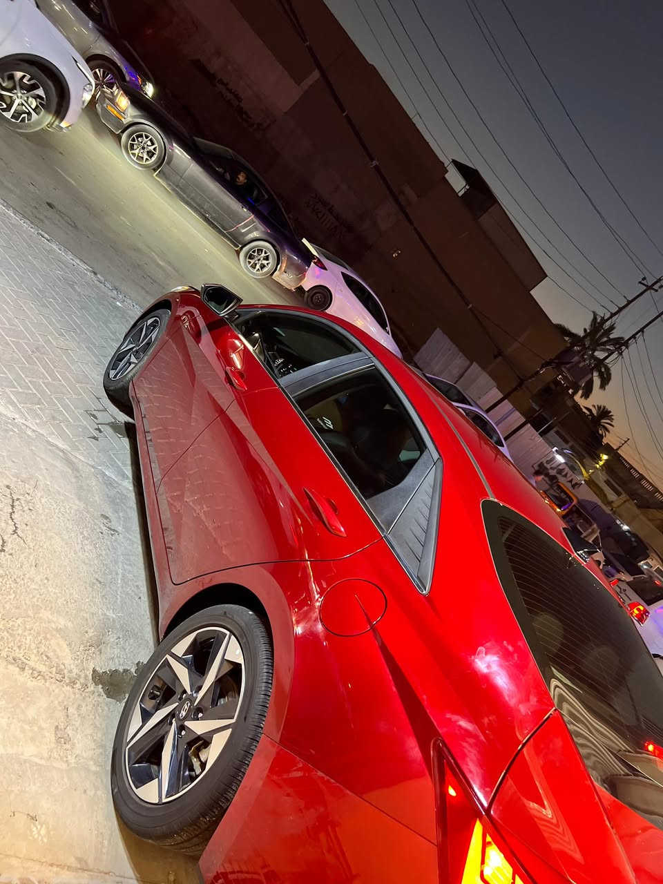 السلام عليكم  النترا 2023 فول للبيع بدون حادث بدون ايرباك كلين
النترا هايبرد 2023 وارد امريكي لون احمر(ماروني)

اعلى فئة بالمواصفات limited plus (modren) رقم بغداد الجديد

ماشية 28 الف ميل 

ضربتها فقط دعامية خلفية وتبدلت نفس اللون بلادية مابيها اي قطعة صبغ فقط نصف الدوسة هنا بالعراق صارت بيها طخة بسيطة

مكينة 1600 هايبرد

كير dct كلج رياضي

لدات داخلية 64 لون متغير

لد انادة تحت المقاعد

تبريد منفصل 

مقاعد كهربائية 
 
تبريد تدفئه كشنات 

رادارت امامية خلفية جانبية + نضام منع تصادم

كروز سرعة+ مثبت مسار

انارة زينون بلادية 3 لدات

شاشة كبيرة كاملة apple car play /androed auto 

نضام صوت محيطي Bose

ذاكرة خزن ميموري وداخل مميز

فتحة سقف(بانوراما)

ويل كب 17 /تايرات جدد مال امريكا بعدهن صدرها بلادي وقطعها كلهة بلادية

السيارة جديدة مناقصها اي شي دخول جديد بحالة الوكالة مصارلها ٤ اشهر دخلت للعراق 🔥♥️

مكاني بغداد الدورة 

سعرها ب183ورقة 

 

***********
