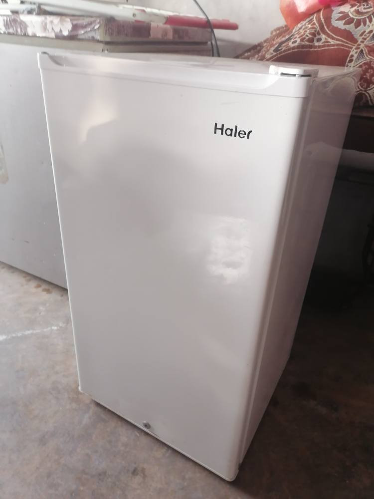 ثلاجة صغيرة اللبيع شغل سعرا ٧٥ بي مجال كركوك حي العروبه يم ملعب خومسي او وكف قديم حجم ٦ قدم كل بلادي شركة مابي اي عيب شغال بل شرط ٧ايام ضمان
***********
*********** كركوك, العراق
