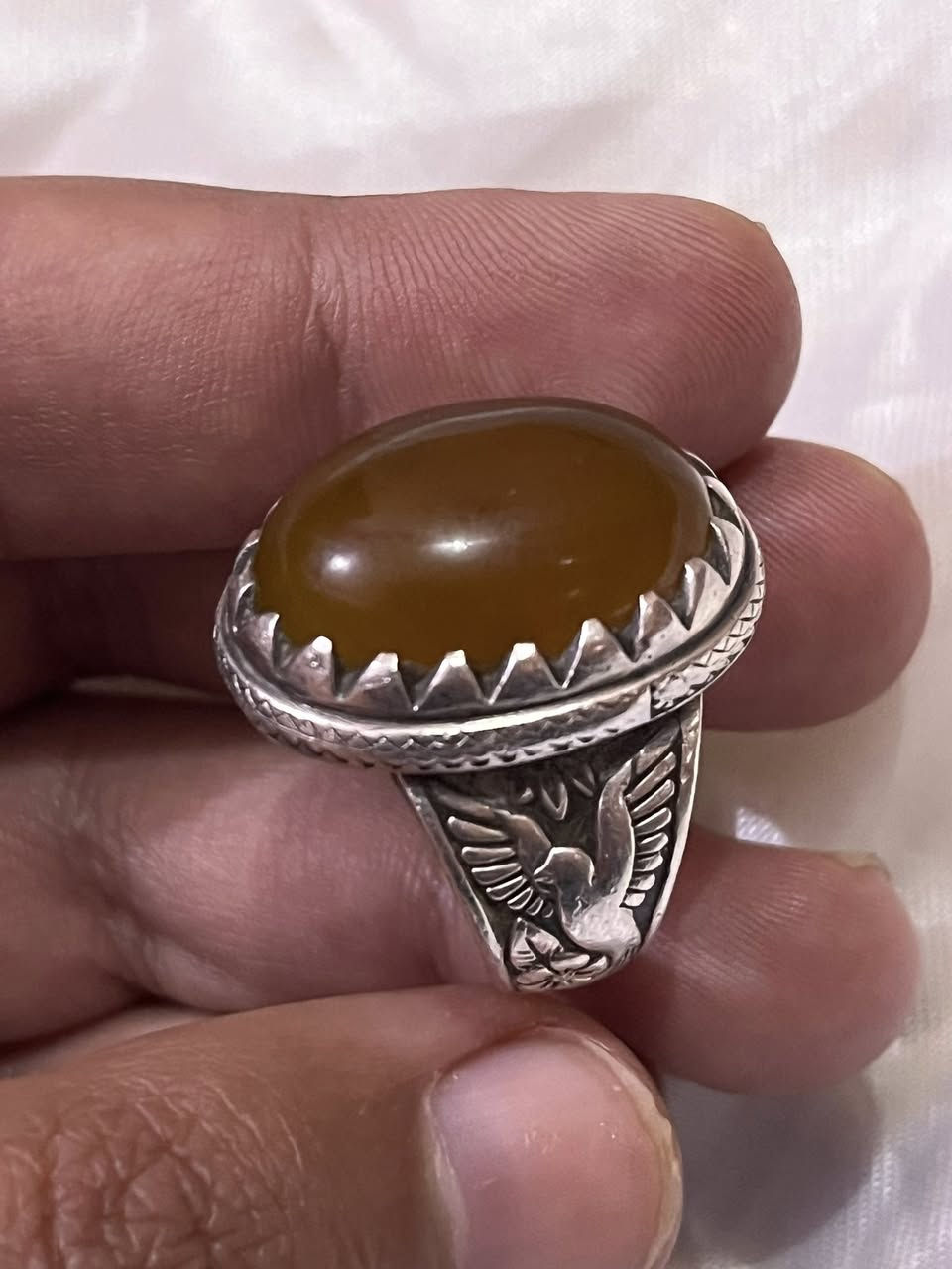 عقيق يماني عسلي نادر مصور للبيع


**إذا كنت صاحب هذا الإعلان وتريد حذفه لأي سبب، رجاءا أرسل رسالة إلى الدعم الفني**