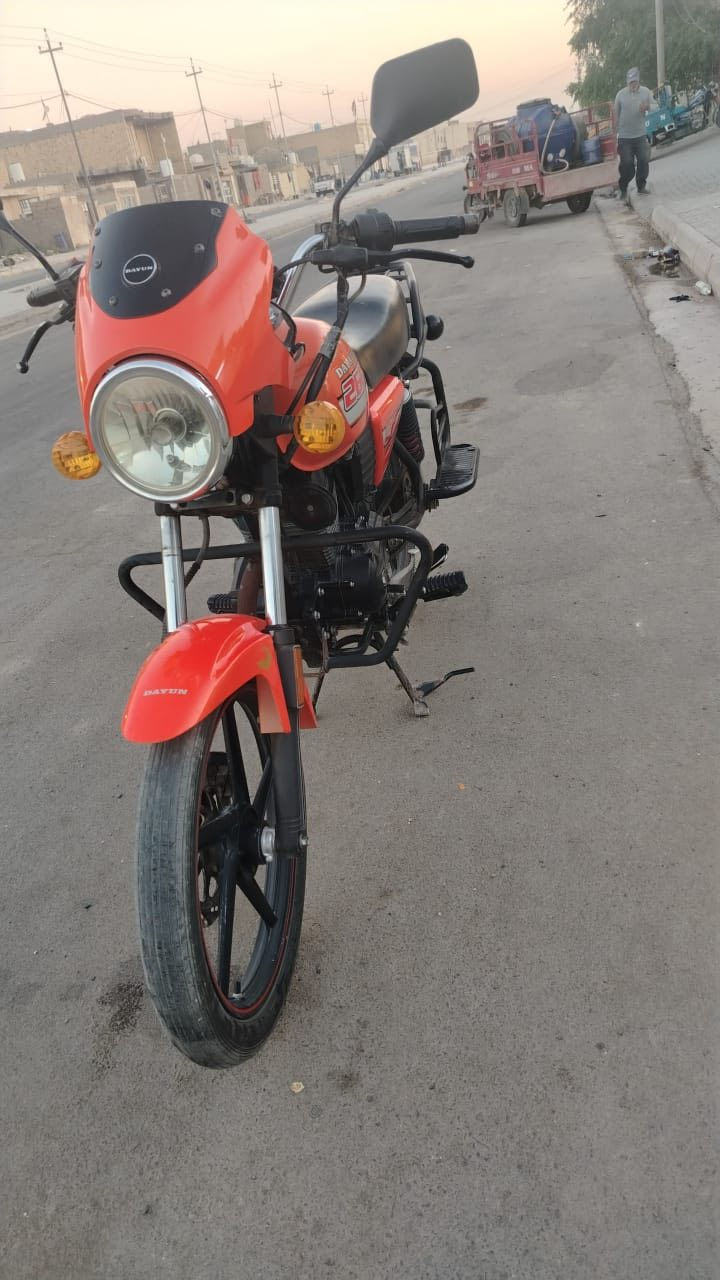 السلام عليكم اخوتي العزاز دايوان للبيع موديل 20 مكفوله اوراق كامله الدراجه برغي مابيها نقص نضيفه ومكينتها صلاوات على محمد كلشي بيها شغال الدراجه دبل اشاراه عالي ناصي هورن مابيها كل نقص السعر مليون و100 وبيها مجال جداا بسيط للتواصل رقم الهاتف  + واتس اب *********** مكاني كوت حي الحكيم ( حياكم الله )❤️
