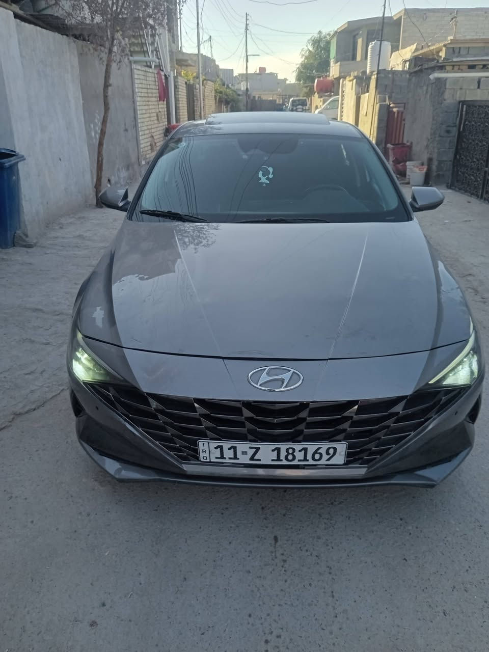 السلام عليكم  
هونداي النترا للبيع  
موديل 2023 كندي

 مكاني بغداد الدوره 

مواصفات السياره 

📌 رادار امامي 
📌 رادار خلفي مع نظام التوقف التلقائي 
📌 رادار جانبي نقاط عمياء
📌 نظام تحديد مسار
📌 كروس مثبت سرعه ذكي 
📌  وضعيات للقيادة+ شاشة اعطال تبين جميع اعطال السياره
📌 شاشه وسطيه  
📌نظام خرائط ملاحه 
📌 ابل كار بلي +  
📌 سستم سماعات مرتب  
📌نظام ترحيب داخلي صوت مع علامة هيونداي في الشاشات
📌نظام ترحيب خارجي 
📌مود درايف 3 وضعيات قيادة سمارت نورمال سبورت
📌نظام تشغيل الكاميرا الخلفيه + الكاميرا الخلفيه بيها وضعيتين
📌بصمة بيبان + فتح صندوق عند الاقتراب+ بصمة تشغيل 
📌تشغيل عن بعد
 + تبريد اوتو 
📌نظام تنقية الهواء الداخلي
📌 
📌نظام ABS
📌نظام EBS
📌نظام EPB
📌 8 إيرباك 
📌 نظام قفل ذاتي 

📍حادث السياره بنيد وباب السايق بارد ايرباك دركه فقط لاتبديل ولاصبغ
 السعر ١٥٣
وبيهة مجال
***********.  ( حنيش)
