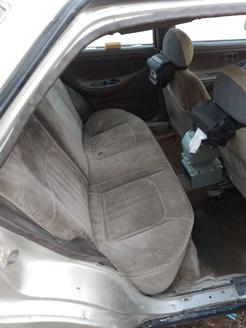 السلام عليكم نيسان سنه 92 موديل سياره رقم بغداد انجليزي صاحبها موجود باسمي ترى مراوس او بيع ***********
