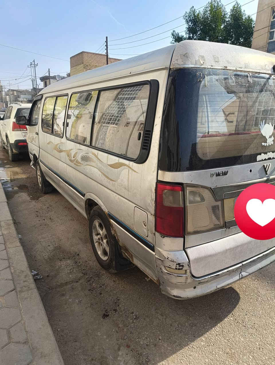 اسلام عليكم 
فتون 2011 مكينه جديده كير اكسل حداديه مكفولات 
دوشمه جديد تخم تاير جديد سياره جاهزه من كلشي 
مكفوله من كلشي تحويل ثاني يوم رقم شاصي شعاره بتكمه ومذكور بسنويه سعره 55 وبيه مجال 
بيع او مراوس بجنبي ناصي عالي فتون موصليه اشعندك اراوس مكان سياره نجف 
للستفسار
***********
***********
