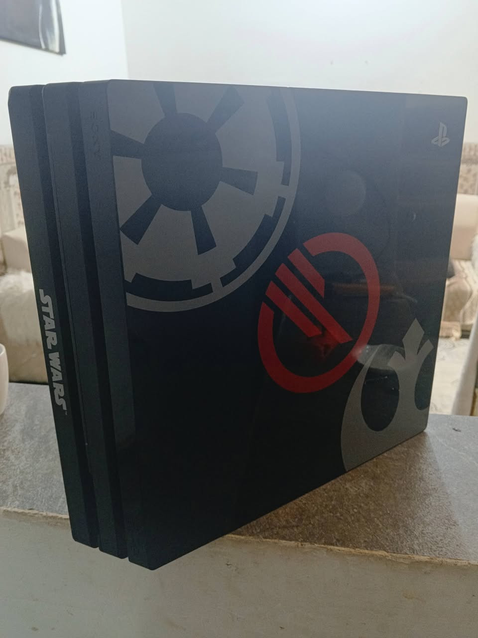 السلام عليكم بلي فور برو مهكر نضام 12.52 باندل نسخه ستار ورز مع جويستكات نسخه فايف نوعيه زينه مع قرص التهكير كامل ملحقات الجهاز نضيف شرط ممفتوح السعر 350 وبي مجال بسيط  مكاني كربلاء *********** واتساب
