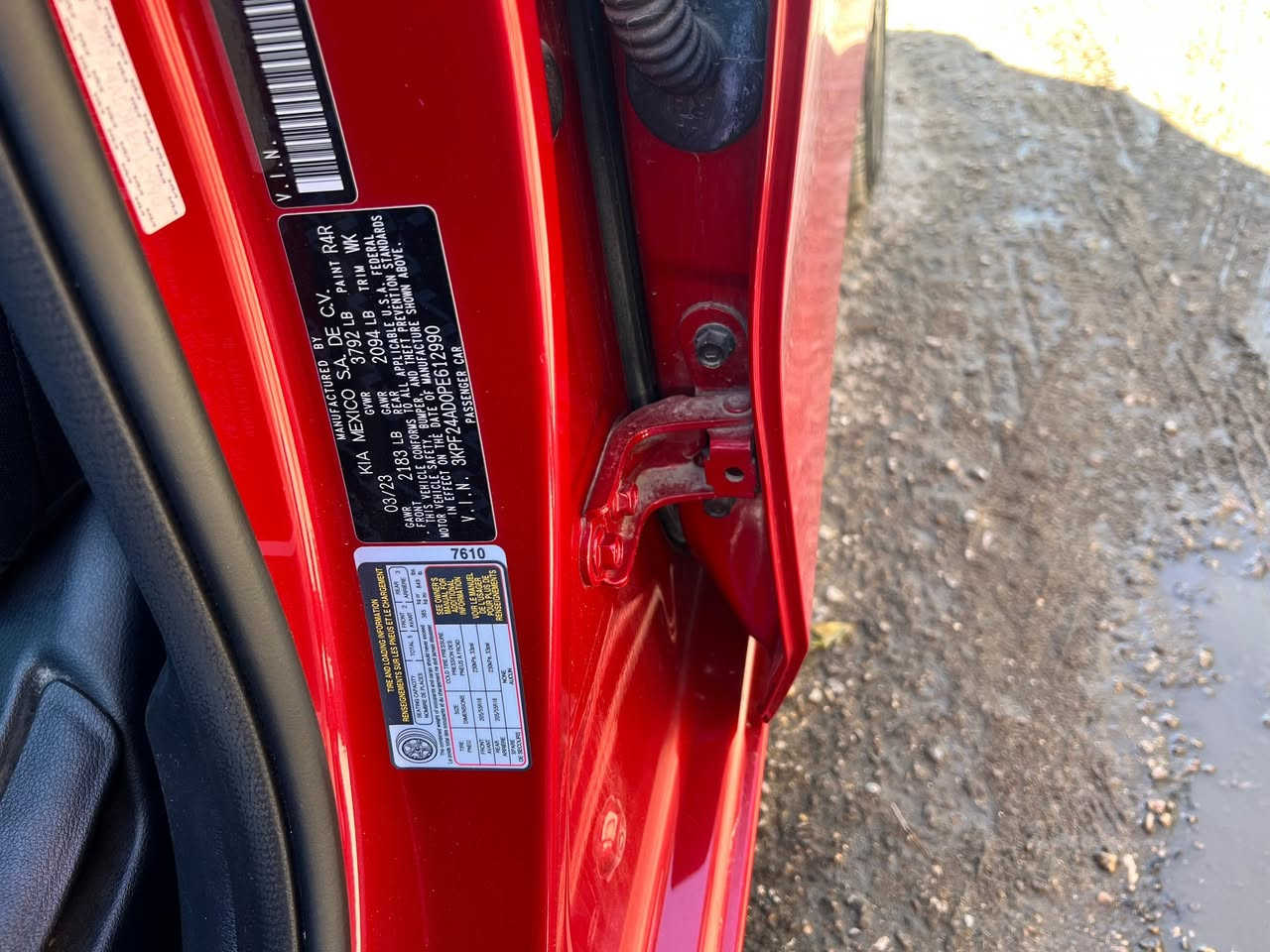 كيا فورتي اس 2023
وارد امريكي 
ماشيه 26 ميل
نضافه فول 
بدون ايرباك
مابيها اي نقص 
بيها جاملغين امامي وخلفي 
وبنيد مبدل جديد 
سعرها 150وبيها مجال بسيط
مكانها بغداد الدوره
التواصل واتساب ***********
