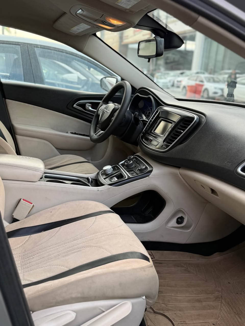 C200 ٢٠١٦
سێ پارجەی سبوخە بێ داخیلی
گیر و مەکینەی بە شەرت
دینارەک مەسارفی تێ دا نیە
تەحویل خرامە هەموو شتێک بە شەرت
سعر/٨٨ وەرە 
ژم/***********
*********** أربيل, العراق
