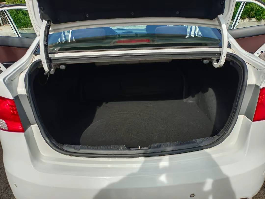 • كيا سيراتو موديل 2010
 • رقم سليمانية باسمي – تحويل ثاني يوم
 • كير أوتوماتيك
 • مكينة 1.6 اقتصاديه
 • جامات كهرباء
 • نظام ABS
 • تبريد + تدفئة شغال 100%
 • داخل أحمر ❤️

الحالة:
 • الحادث موضح بالصور
 • شرط بدون دواخل
 • صبغ: 2 تكمة + باب + جام لغ

📍 مكان السيارة: أربيل

💰 السعر: اكتب تم ويصلك السعر بالخاص
📞 أو اتصال على الرقم:***********
