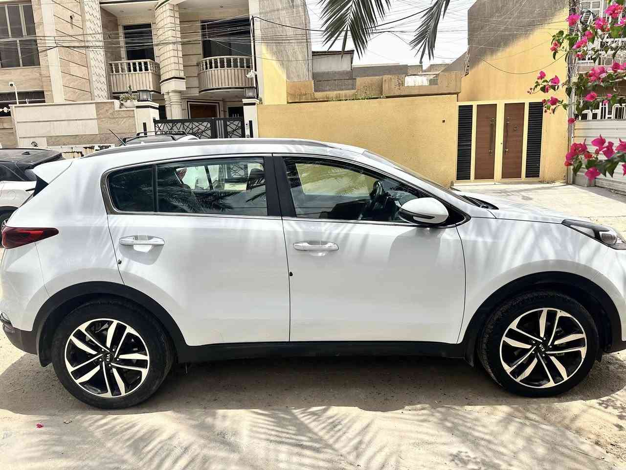 سوربتج 2020 للبيع
السلام عليكم سبورتج 2020 خليجي للبيع مواصفات البيسك محرك 2000 دوش مكفوله من كلشي بيها بارد كلش قليل مواصفات مري شفط تحكم ستيرن ثلاث انظمه قيادة حساس امامي خلفي تبريد قطعتين  اشاير بالمري سيارة ماشية85 الف سعر 197 وبيها مجال مكان بغداد ***********
