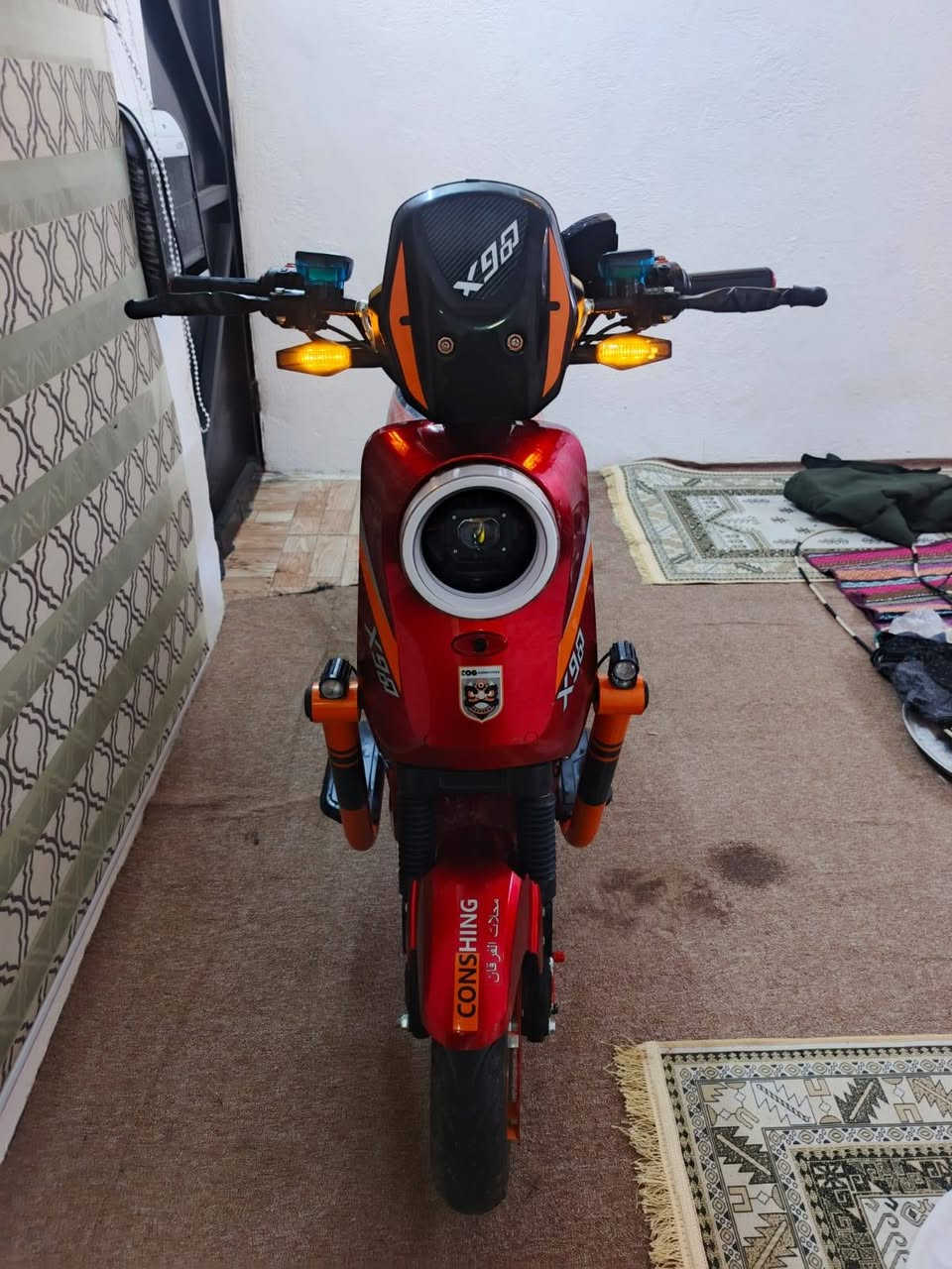 سلام عليكم
دراجه شحن  X 9 0 0  دراجه جديده مستخدمه شهر
سعر 500 وبها مجال العنوان بصره القبله الرقم  ***********
