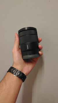 عدسة سوني 18-135 • حقيبة كتف سوني • جديدة