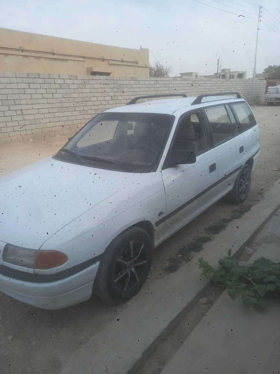 سلام عليكم للبيع استرا حجم ١٦
***********

