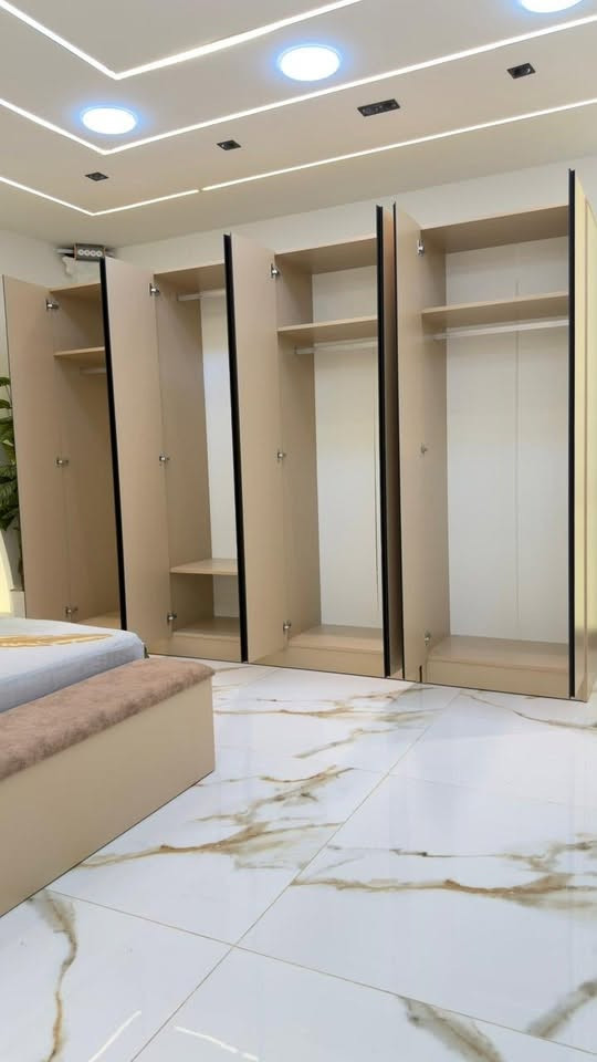 *موديل         تونا            الجديد*

*10 قطع           كنتور ملحق 290*  🎁🎁

☄️ برغي وچوي حديد      🛠️🛠️🛠️

☄️ السرير مخزن ومقّطع من الداخل

☄️ القماش خاولي          🥰🥰

✳️ يدات مخفيه           🆘🆘

✳️ مصنع 🏭    Madalyon 

☄️ شغل ممتاز للغايه 

✳️ اللون المميز        *çöl kum* 

••                   *مليون 200   الف*                    ••


**إذا كنت صاحب هذا الإعلان وتريد حذفه لأي سبب، رجاءا أرسل رسالة إلى الدعم الفني**