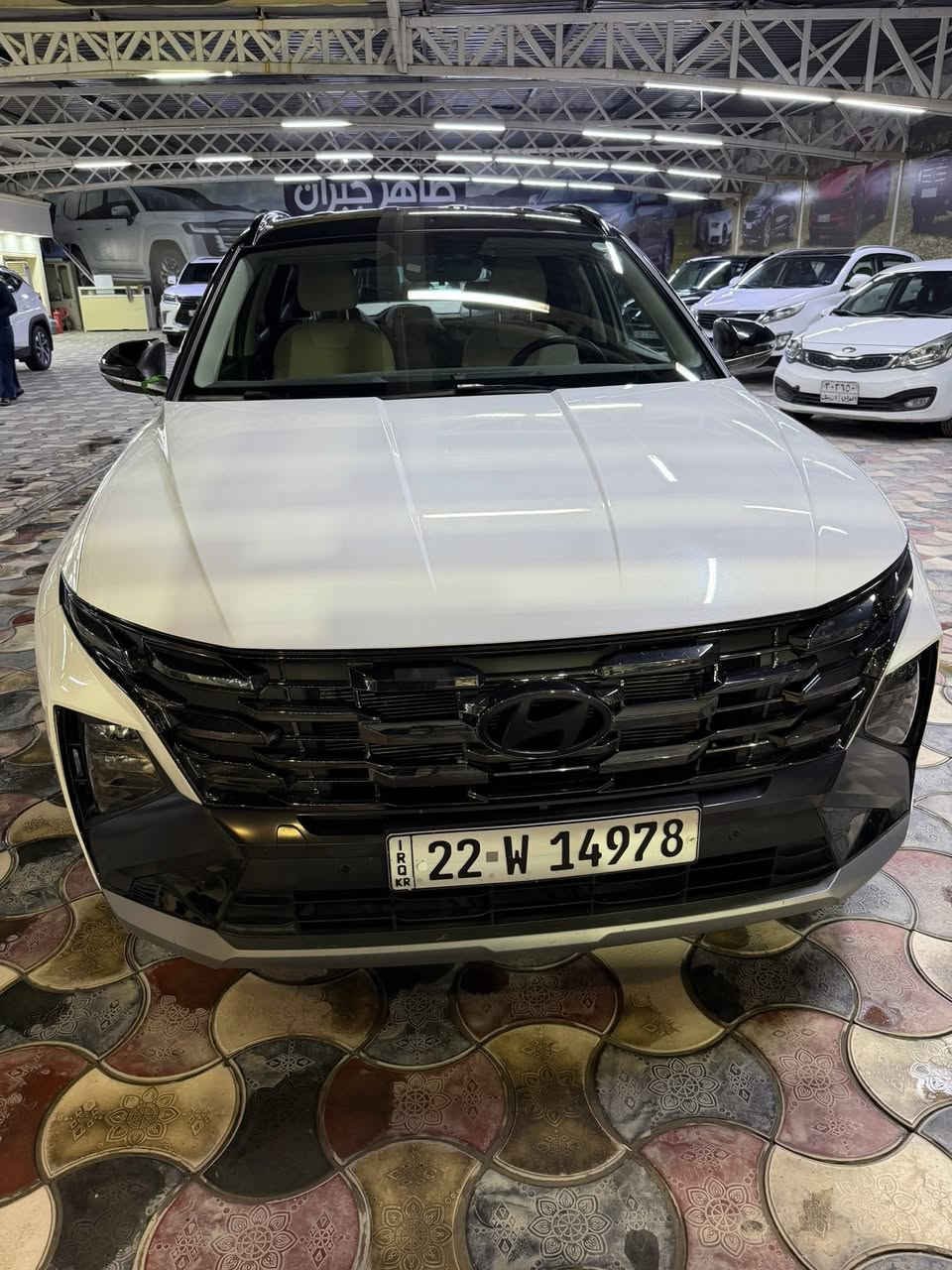 توسان 🔥 2025 💣 2 كلر ⚫️⚪️
المواصفات 💯 :

1- بصمة 🔐
2- شاشة متصل 📺
3- قطعتين تبريد ❄️❄️
4- جنطة كهرباء ⚡️ 
5- كراسي 2 كهرباء ⚡️ 
6- حساس خلفي وامامي 🔊
7- شحن لاسلكي 💥
8- داخل ابيض 💟
9- تشغيل عن بعد 🕹️

العداد : 11500✅

السيارة مكفولة كفالة عامة (وضع زيرو ) ✅

#السعر 235 للاستفسار الاتصال على الرقم 
*********** 
***********
