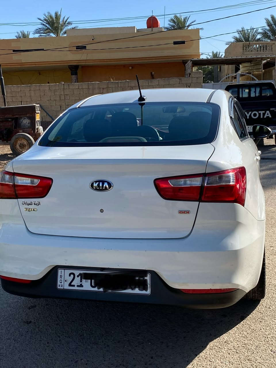 السلام عليكم للبيع كيا ريو 2017رقم سليمانيه بأسمي السيارة نضيفة بيها بس بنيد وجاملغ مصبوغات والباقي كفاله عامة ماشيه 89ميل السعر 105وبيها مجال مكانها بغداد للأستفسار الاتصال ‭٠٧٨٠ ٧٤١ ٨٨٦٣‬
