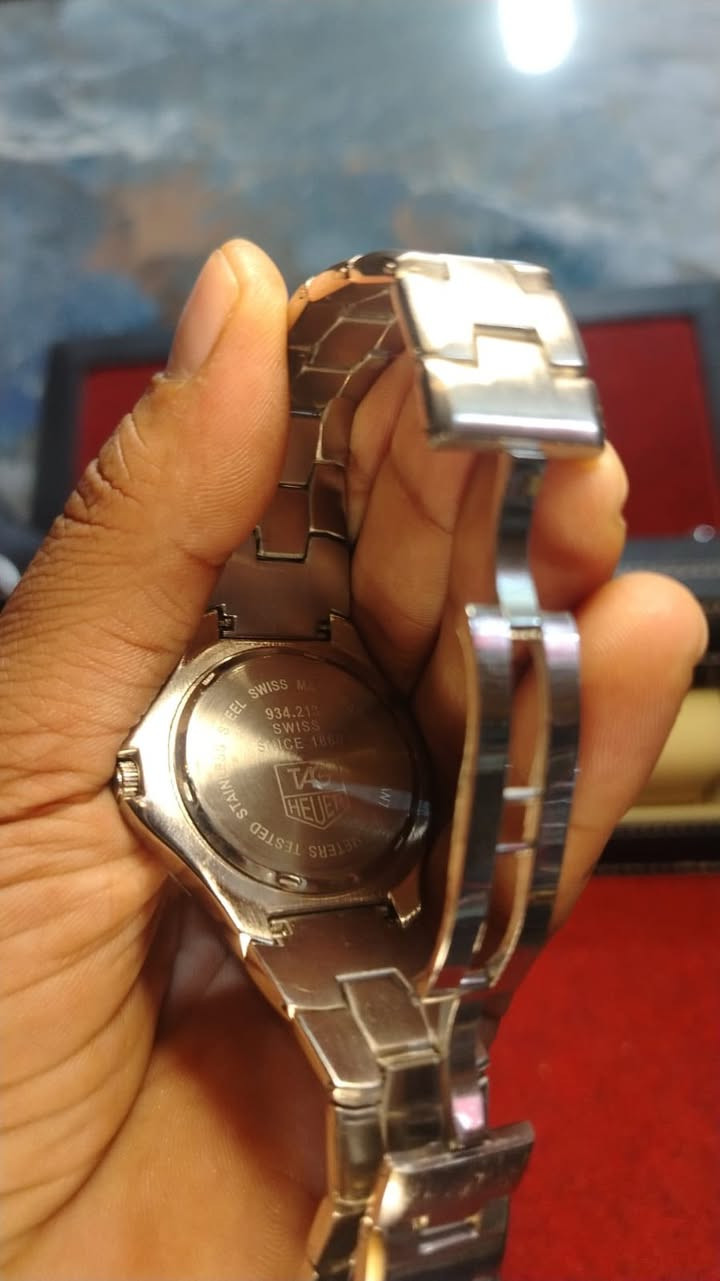 نوادر
تاك هيور 
اصلي اخوان  قطر ناعم 
مكينه كوارتز 
للبيع لأعلى سعر


**إذا كنت صاحب هذا الإعلان وتريد حذفه لأي سبب، رجاءا أرسل رسالة إلى الدعم الفني**