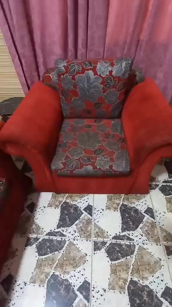 تخم تركي كلش نضيف 6مقاعد سعر 100.   دوره
العنده أغراض غرفه نوم انشرهن وعلبيع إلي نسبه بسيطه يتفضل خاص 
تابعني ليصلك كل جديد


**إذا كنت صاحب هذا الإعلان وتريد حذفه لأي سبب، رجاءا أرسل رسالة إلى الدعم الفني**