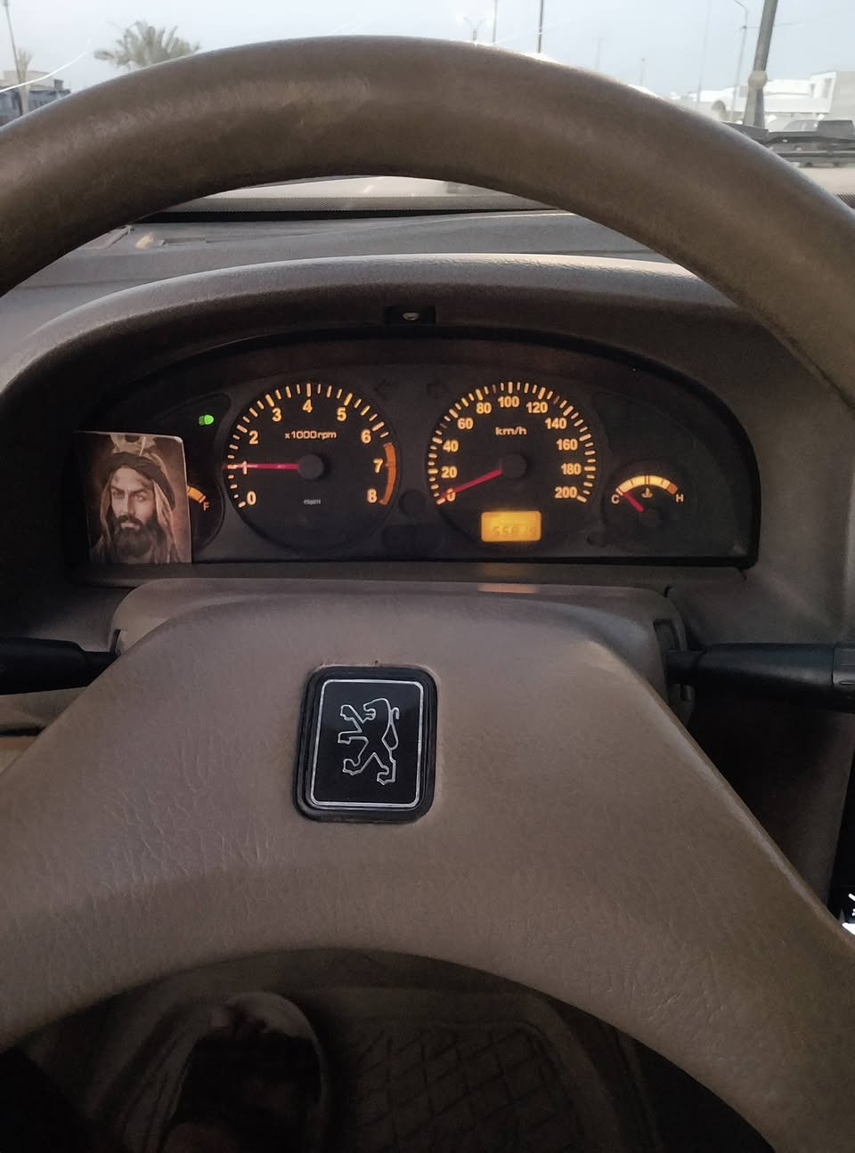 سلام عليكم السعر 16مجال قليل
سياره للبيع بيجو 405 موديل 2009
رقم بغداد الون ابيض خصوصي 
السنويه ب اسم أمراء من بغداد ما وأصلها
السياره مكفوله سرقه وطلب عشائر وغرامات 
السنويه ماصار هواي ساقطه 2023 
السياره كير ومكينه شرط 
كهربائيات كلها شغاله 
داينمو جديد
 غوايش تايم كيس وداينمو جديد
تخم تاير اسبير وچك جديد 
حداديه 100/60 
رقم الموبايل اتصال فقط مكلف بنشر***********
