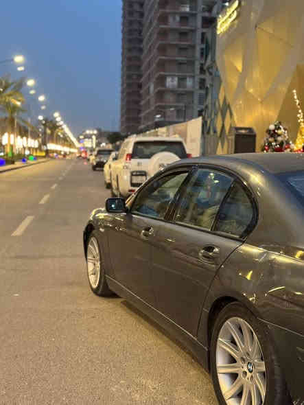 سلام عليكم
BMW750i   2007 للبيع فقط 
حجم مكينة 4800
السيارة وارد امريكي 
مواصفات سيارة:
مقعد سائق تدليك 
تبريد + تدفئة مقاعد امامية 
مقاعد خلفية فقط تدفئة
باقي مواصفات معروفة
سنوية جديدة رقم بغداد 
تحويل ثاني يوم 

سعر السيارة 135 ورقة قابل للتفاوض

موقع السيارة بغداد اليرموك 

هـ***********
