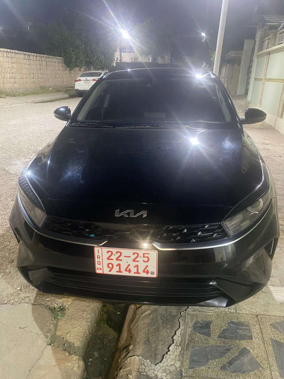 السلام وعليكم 
سياره البيع كيا فورتي موديل 2024 موصفات نص فول كشنات تدفيئ ستيرن تدفيئ تبريد قطعتين ماشي 40 الف ستيراد اميركي 
سعر 145 ورق وبيه مجال شوي 
التواصل ع الرقم : ***********
