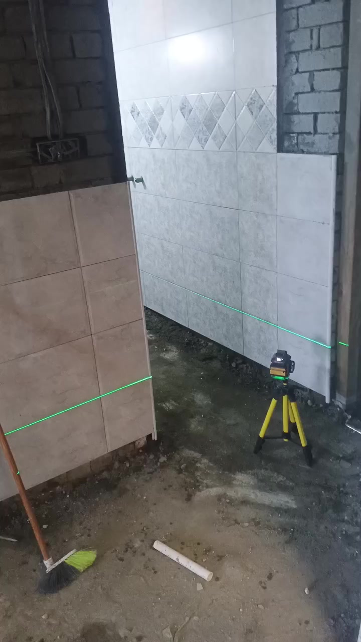 سلام عليكم 
خلفه سيراميك متفرغ حاليا 
***********
