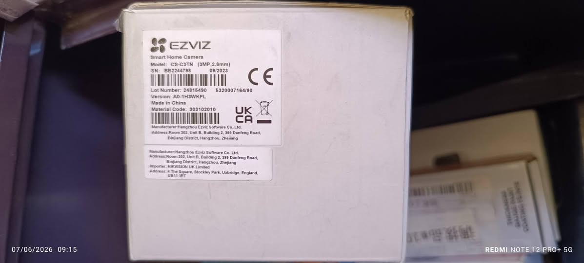 كاميرات مراقبة للبيع  
AZVIZ واي فاي جديده 3mpx  ودقة 2k كشف الحركه بالذكاء الاصطناعي السعر 45 الف
كاميرا متحركه بدقة 3 ميكا فول hd 1080 واي فاي بسعر 25 الف

كاميرا IP 8MPX  4K  بسعر 30 الف 

متوفر جهاز nvr H-VIEW جديد بالكارتون 4k 8mpx 
سعره 60 الف 
مكاني بغداد *********** 
متوفر توصيل......
