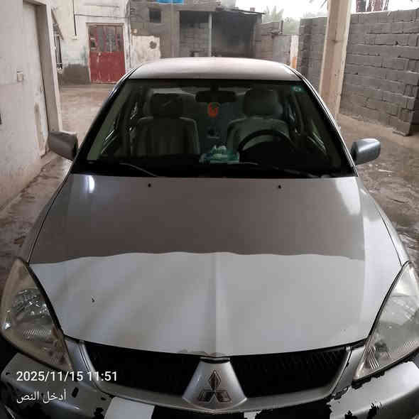 السلام عليكم ورحمه الله وبركاته متاح ميسيبوشي لانسر موديل عشرة خصوصي رقم هزة سنويه  كله جديد السيارة ضررها جامرلغ امامي خلفي وبوب اليم السايق بيهن رش توحيد لون فقط بدون ضرر عارضها 70 وبيها مجال قليل للشراي يتصل وبي خير ويدلل الرقم ***********
