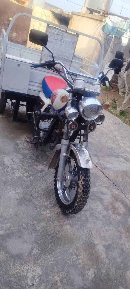 ستوته للبيع موديل 2020 عنوان ديالى جلولاه السعر 1,2500    ***********
