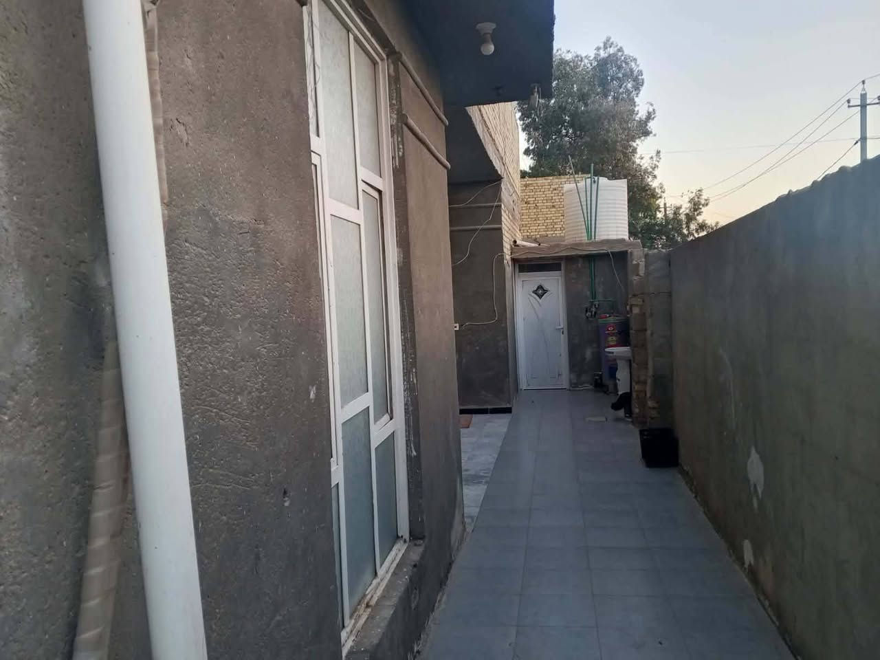 معرؤض للبيع مساحه 350 طابؤ زراعي
تفاصيل اكثر اتصال على الرقم ‏‪***********‬‏
سعره 80 
مكانه البيضاء شارع السده
