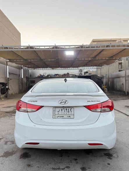 ألسلام عليكم النترا 2014 خليجي صبغ دعاميات فقط وبارد بلباب الخلفي محرك 1800 السياره جاهزه مابيهه اي نقص السعر 115 مكاني بغداد الشرطه الخامسه هاتف *********** مكلف بنشر أتصل بصاحب السياره
