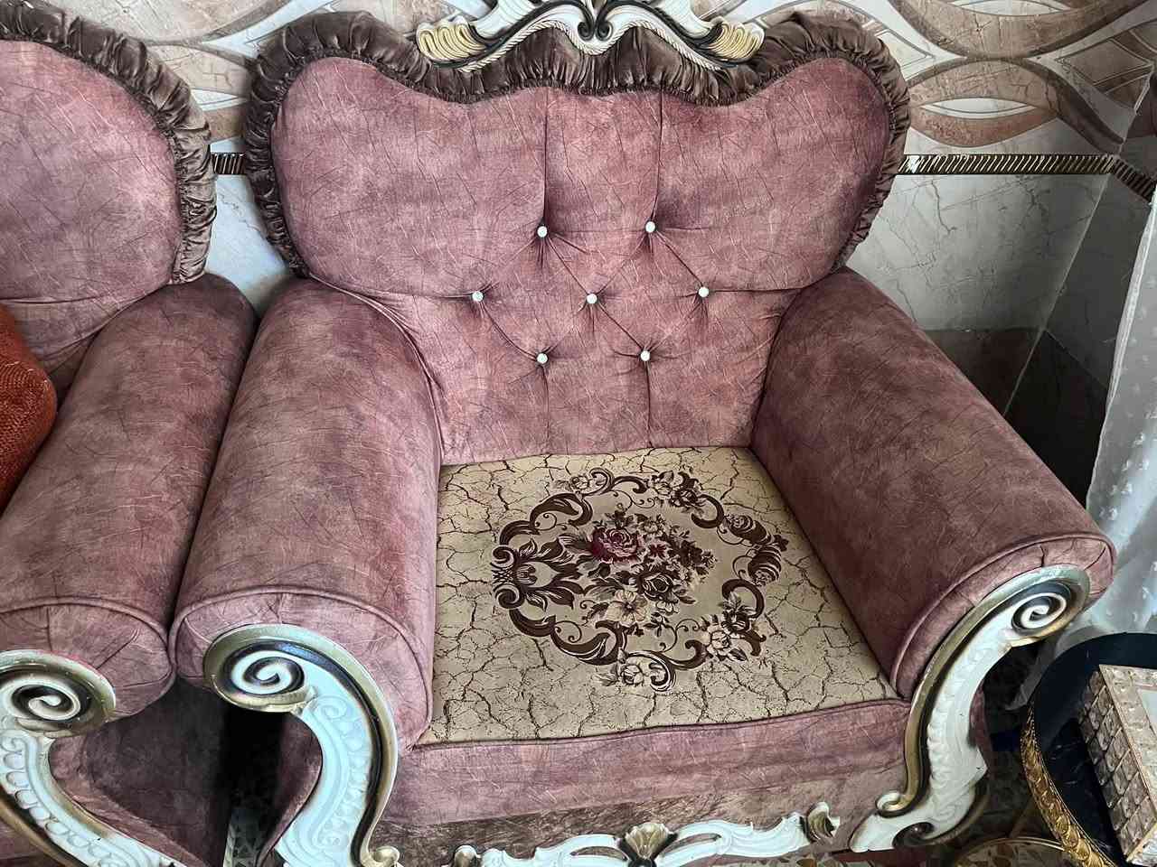 تخم للبيع ب٣٠٠ وبي مجال هواي عنوان بغداد الشعله 

‪***********‬
