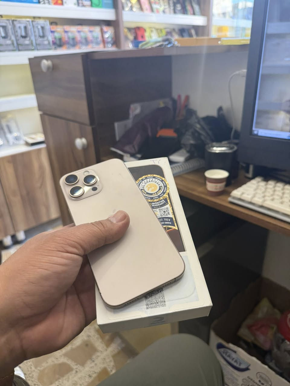 ١٦ برو ماكس باتري ٨٨ 
٢٥٦ 
ضمان وكالة abm 
بيع او مراوس ١٣٠٠
مكاني بغداد 
***********
