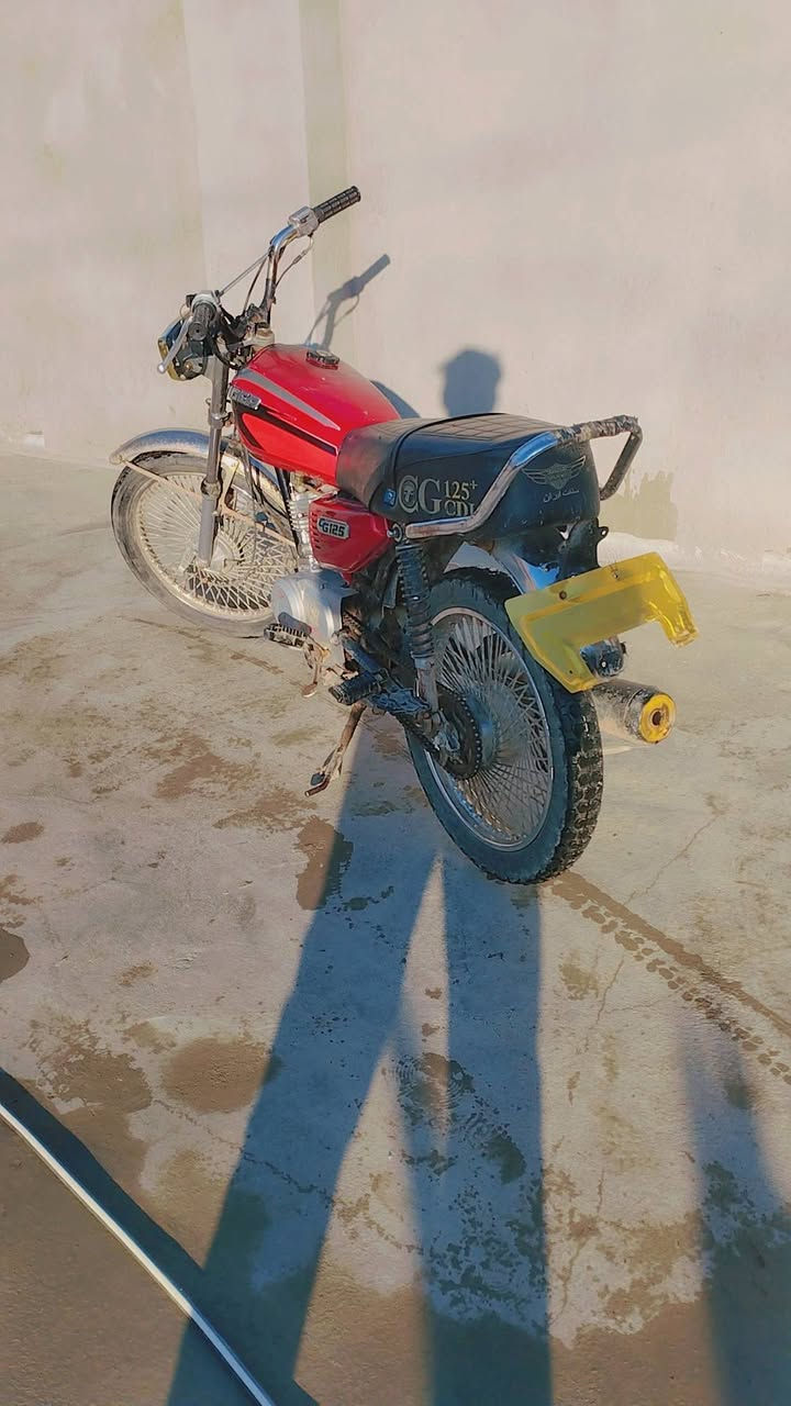 السلام عليكم موطور تايگر موديل ١٨ محرك دمعه شلعه ومعدل نار السعر ٢٠٠ وبي مجال رقمي ***********
