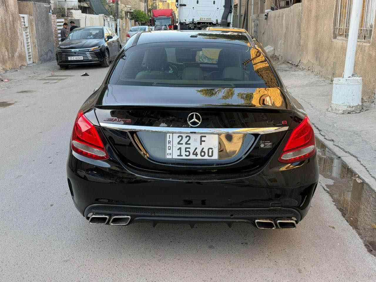 السلام عليكم 
مارسيدس c300 2016 
للبيع او مراوس 
صور الحادث بالمنشور 
وارد امريكي بنيد مبدل 
جاملغ الصدر مبدل ومصبوغ ايرباك دركه 
ماشيه 65 الف مايل 
بيها كلير باب سايق 
جاملغ خلفي صبغ 
فول مواصفات 
  ماعدى بانوراما
دبل ماوس 
داخل بيجي 
كشنات تحكم كهربائي 
بدي كت AMG 
وباقي المواصفات معروفه 
سياره جاهزه للاخير بدون اي نقص 
السعر 175ورقه 
مكانه بغداد بسمايه 
*********** بغداد, العراق
