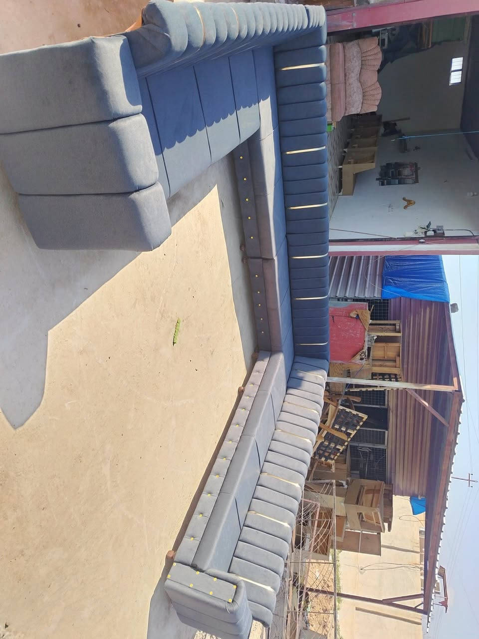 عمل كافه انواع القنفات والديوان وتجديد الديوان المستخدم تبديل سفنج +قماش+فصال حسب الطلب الموقع الحود قرب محلات ابو عمرو ***********
