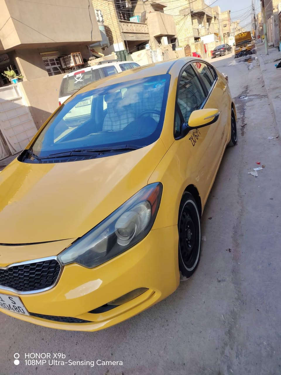 سلام عليكم عندي كيا فورتي  امريكي حادثها  باب الخلف سائق مبدل بدون دواخل موديل 2015 جاهزه من كلشي سياره  مكينه 1800دوش تخم تاير كير مكينه كله مكفول مكان السياره بغداد السعر  103وبيها مجال ***********
